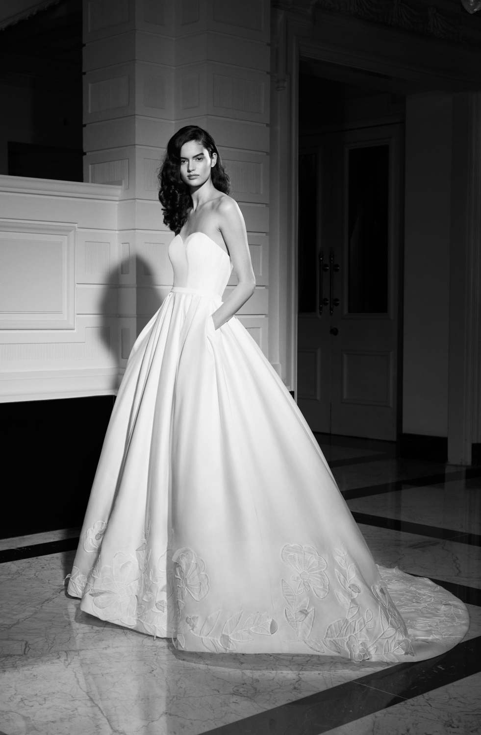 Фото. Коллекция Viktor & Rolf Mariage Spring 2022_22.jpg